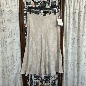 Liz Claiborne Cream A-Line Skirt